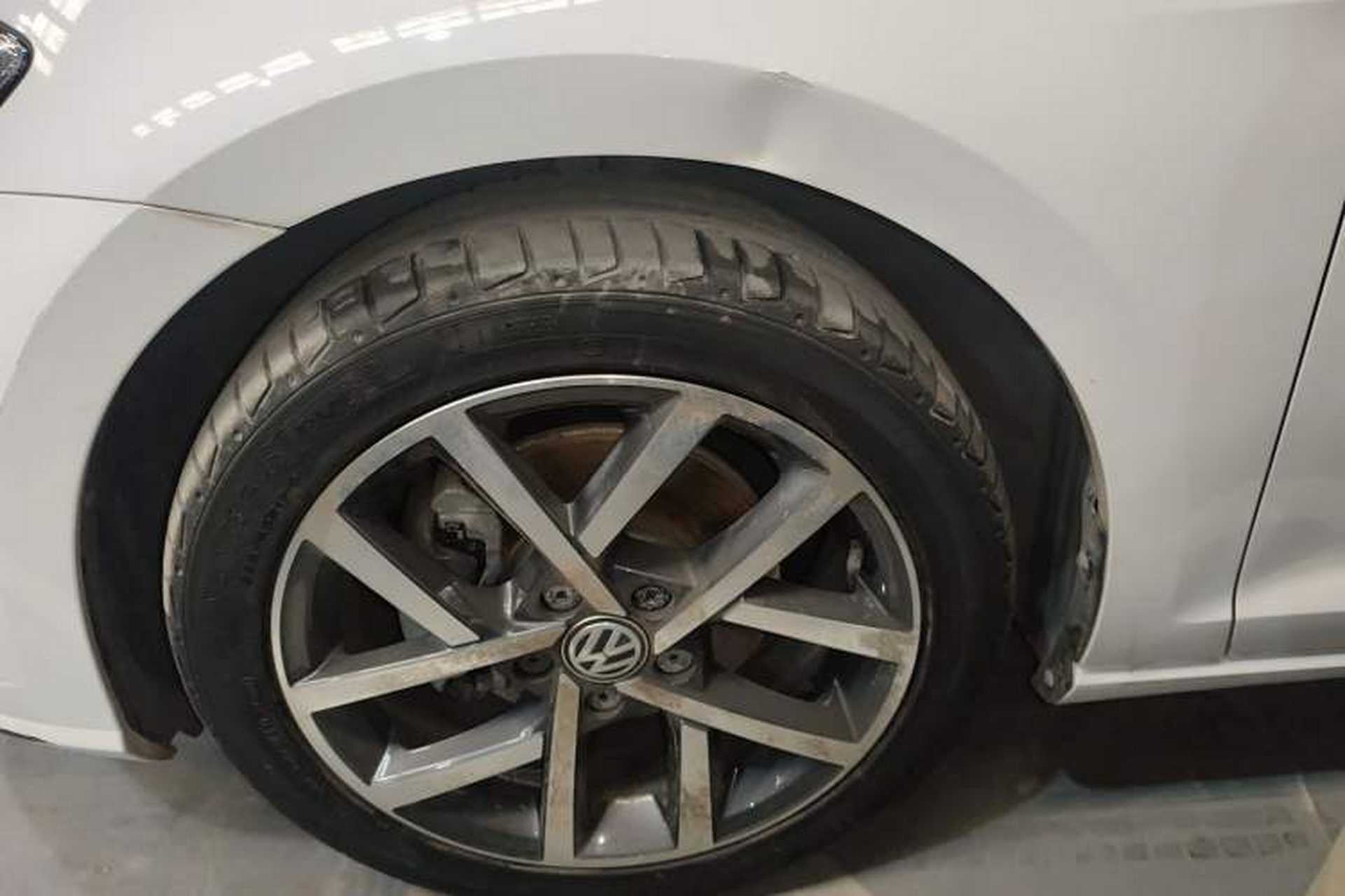 Used Volkswagen Golf 2020 Zhiai Edition 280TSI DSG Comfort Model Left Front Wheel Hub