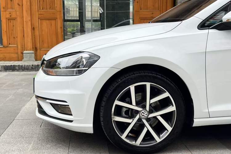 Used Volkswagen Golf 2020 200TSI DSG Comfortable and Ambitious Edition Left Front Wheel Hub
