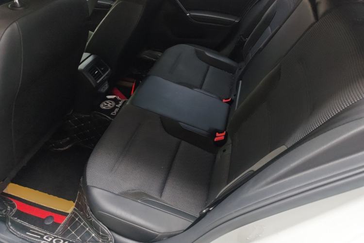 Used Volkswagen Golf 2020 Zhiai Edition 280TSI DSG Comfort Model Left Rear Seat