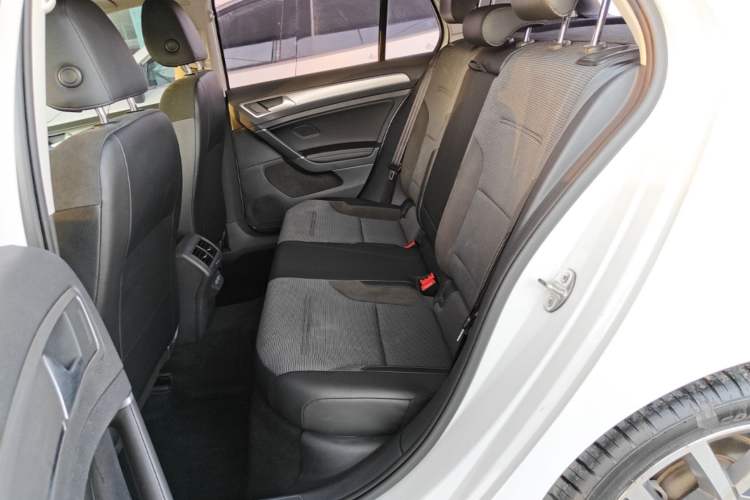 Used Volkswagen Golf 2020 280TSI DSG Comfort Version Left Rear Seat