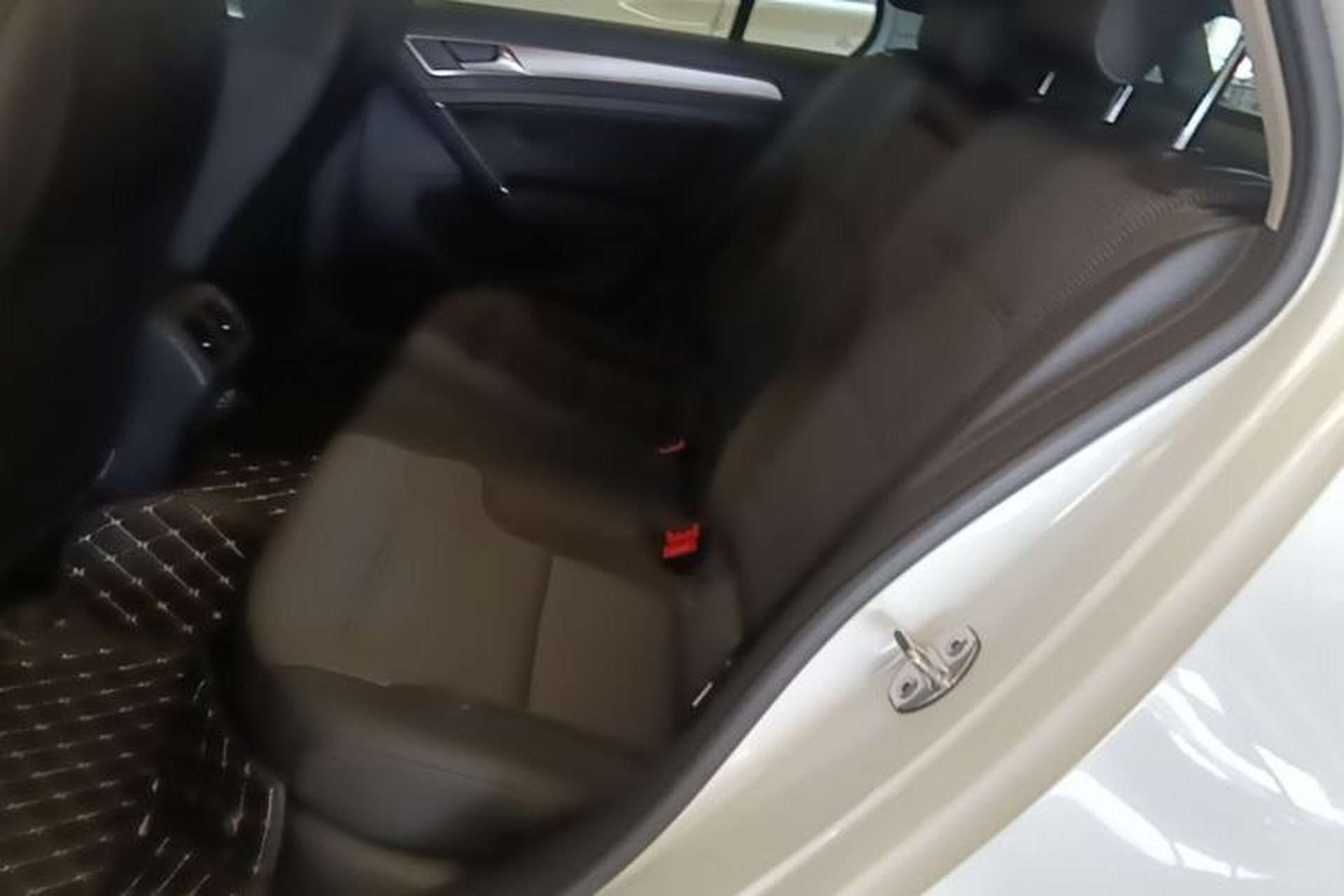Used Volkswagen Golf 2020 Zhiai Edition 280TSI DSG Comfort Model Left Rear Seat