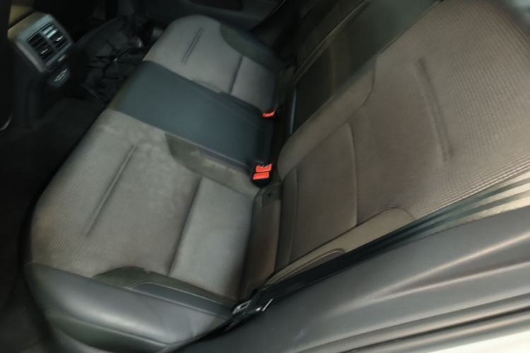 Used Volkswagen Golf 2020 Zhiai Edition 280TSI DSG Comfort Model Left Rear Seat