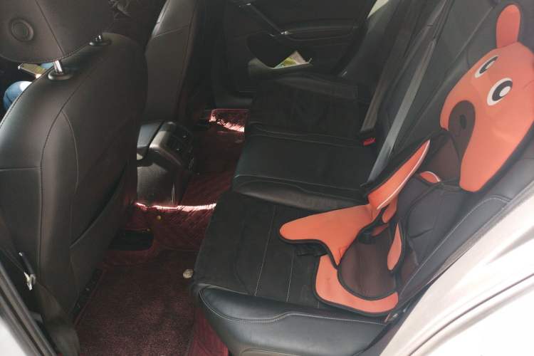 Used Volkswagen Golf 2020 Zhiai Edition 280TSI DSG Luxury Model Left Rear Seat