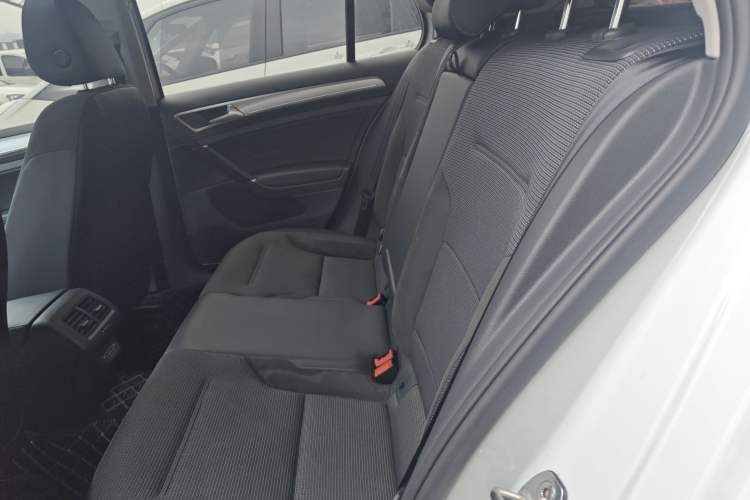 Used Volkswagen Golf 2020 Zhiai Edition 280TSI DSG Comfort Model Left Rear Seat