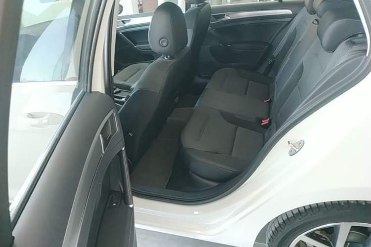 Used Volkswagen Golf 2020 Zhiai Edition 280TSI DSG Comfort Model Left Rear Seat