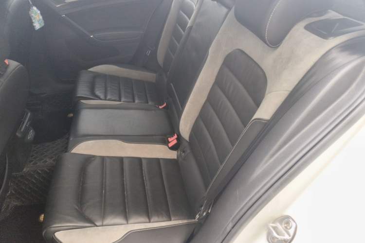 Used Volkswagen Golf 2020 Charming Edition 280TSI DSG R-Line Left Rear Seat