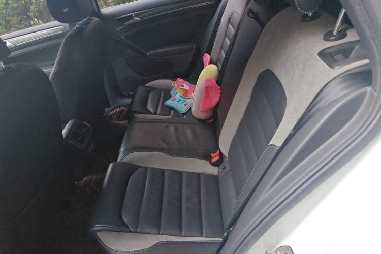 Used Volkswagen Golf 2020 Charming Edition 280TSI DSG R-Line Left Rear Seat