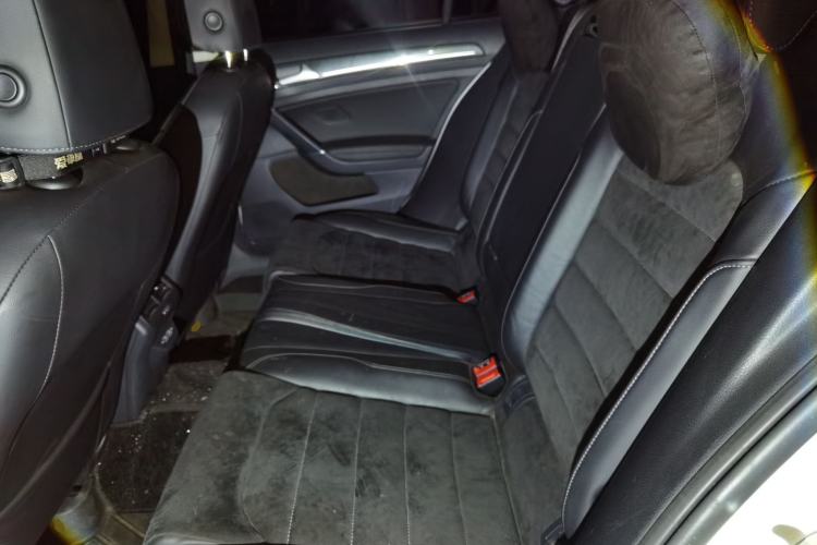 Used Volkswagen Golf 2020 Zhiai Edition 280TSI DSG Luxury Model Left Rear Seat