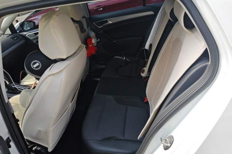 Used Volkswagen Golf 2020 Zhiai Edition 280TSI DSG Comfort Model Left Rear Seat