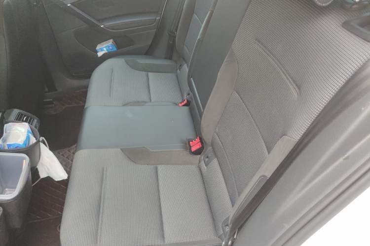Used Volkswagen Golf 2020 Zhiai Edition 280TSI DSG Comfort Model Left Rear Seat