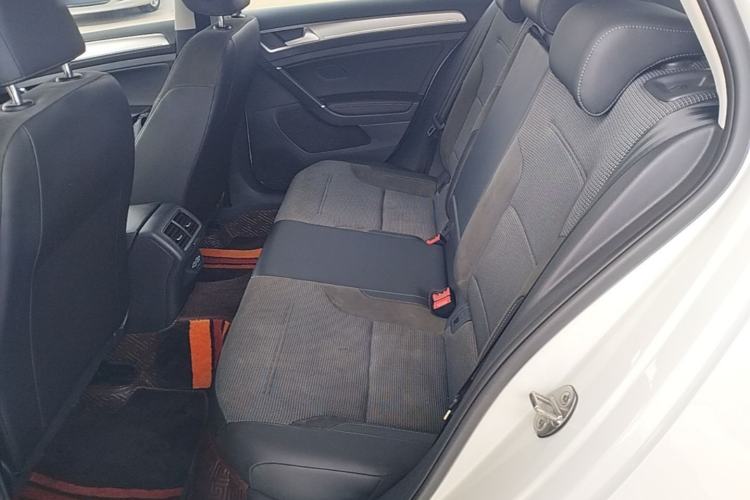Used Volkswagen Golf 2020 Zhiai Edition 280TSI DSG Comfort Model Left Rear Seat