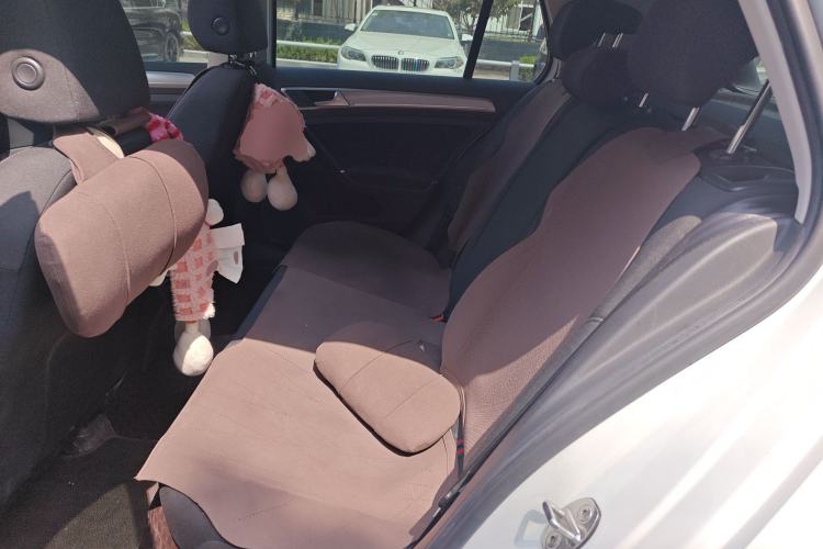 Used Volkswagen Golf 2020 Zhiai Edition 200TSI DSG Comfortable & Ambitious Version Left Rear Seat