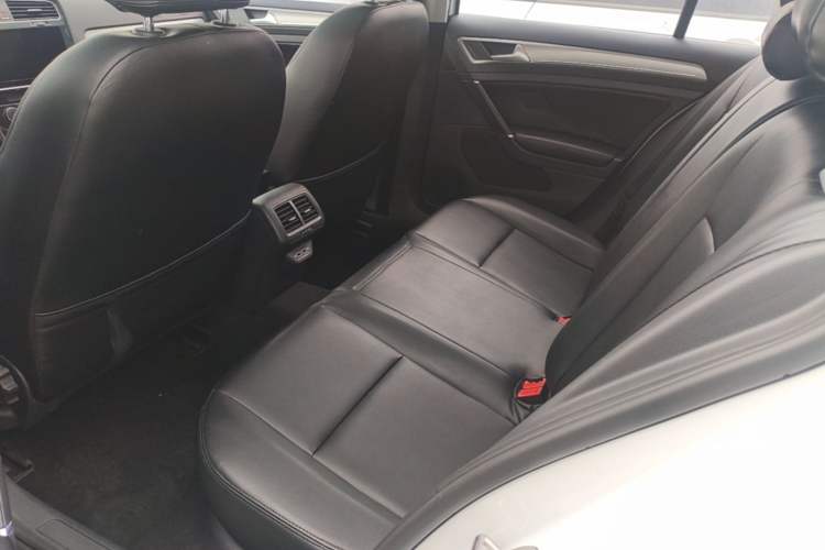 Used Volkswagen Golf 2020 200TSI DSG Comfortable and Ambitious Edition Left Rear Seat