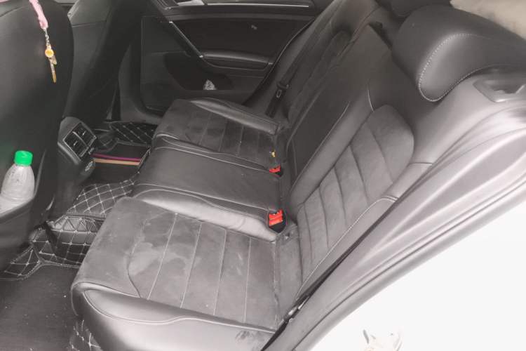 Used Volkswagen Golf 2020 280TSI DSG Luxury Edition Left Rear Seat