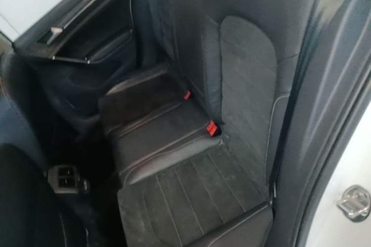 Used Volkswagen Golf 2020 280TSI DSG Luxury Edition Left Rear Seat