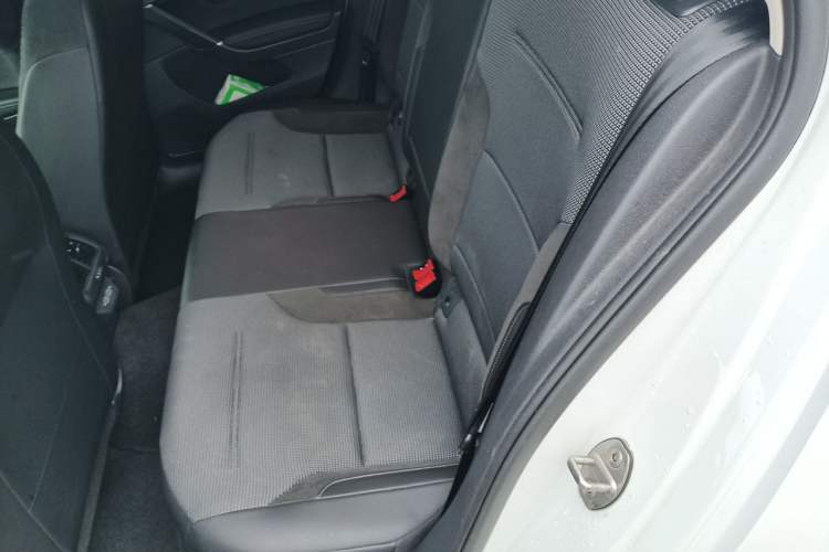 Used Volkswagen Golf 2020 Zhiai Edition 280TSI DSG Comfort Model Left Rear Seat