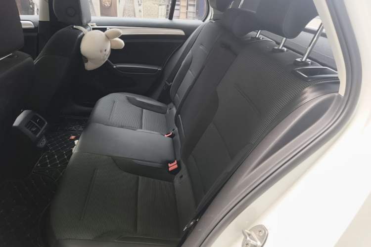 Used Volkswagen Golf 2020 Zhiai Edition 280TSI DSG Comfort Model Left Rear Seat