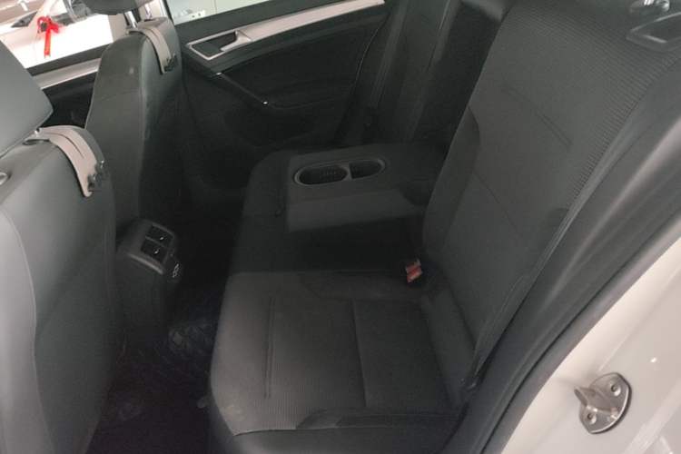 Used Volkswagen Golf 2020 Zhiai Edition 280TSI DSG Comfort Model Left Rear Seat