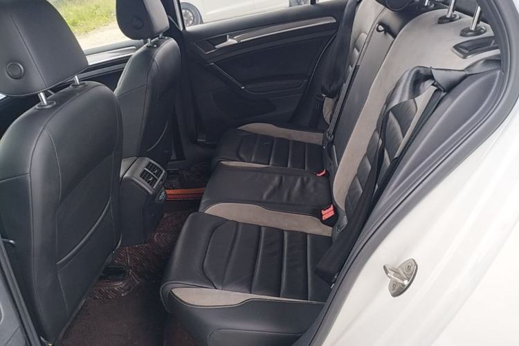 Used Volkswagen Golf 2020 Charming Edition 280TSI DSG R-Line Left Rear Seat