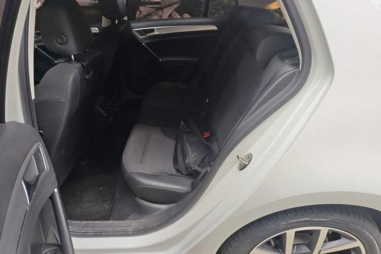 Used Volkswagen Golf 2020 Zhiai Edition 280TSI DSG Comfort Model Left Rear Seat