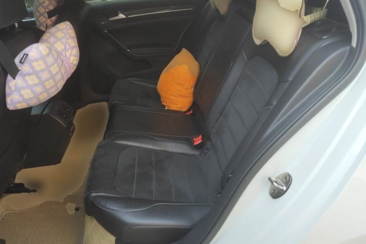 Used Volkswagen Golf 2020 Zhiai Edition 280TSI DSG Luxury Model Left Rear Seat