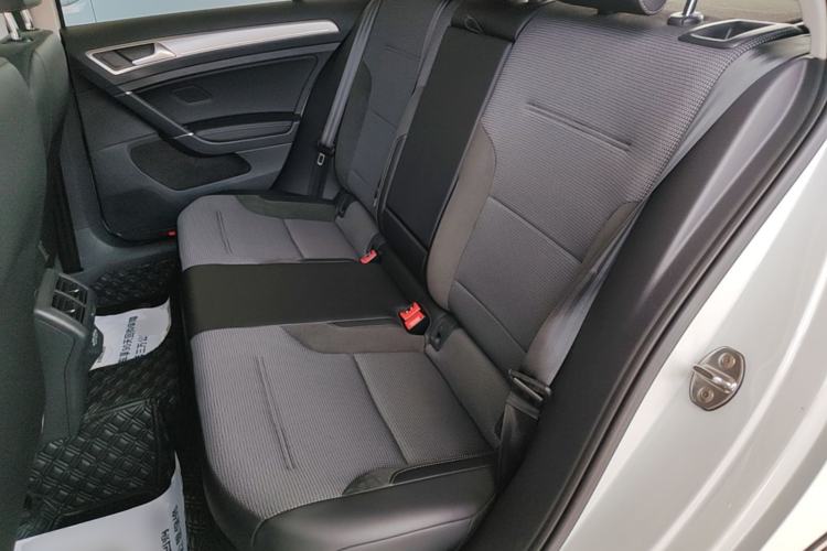 Used Volkswagen Golf 2020 Zhiai Edition 280TSI DSG Comfort Model Left Rear Seat