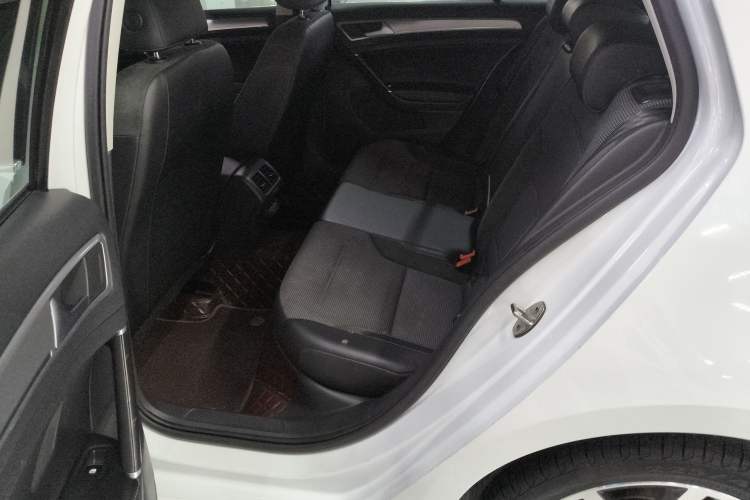 Used Volkswagen Golf 2020 280TSI DSG Comfort Version Left Rear Seat