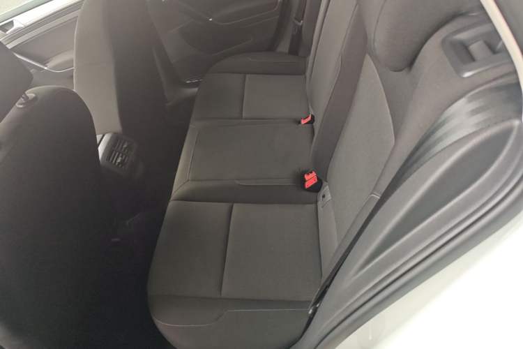 Used Volkswagen Golf 2020 200TSI DSG Comfortable and Ambitious Edition Left Rear Seat