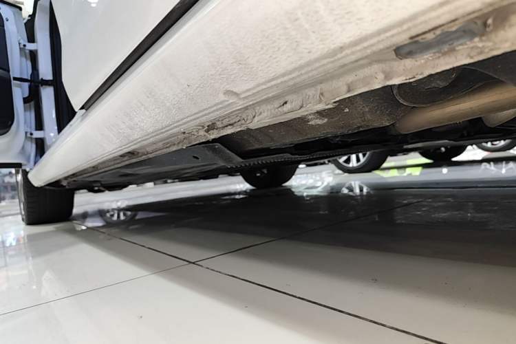 Used Volkswagen Golf 2020 200TSI DSG Comfortable and Ambitious Edition Left Side Sill