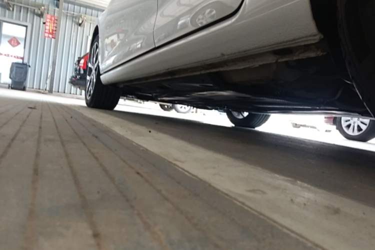 Used Volkswagen Golf 2020 Zhiai Edition 280TSI DSG Comfort Model Left Side Sill