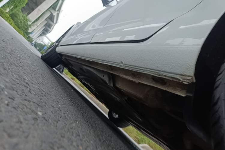 Used Volkswagen Golf 2020 280TSI DSG Luxury Edition Left Side Sill