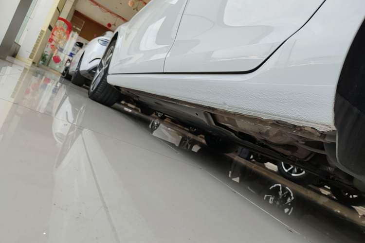 Used Volkswagen Golf 2020 Zhiai Edition 280TSI DSG Comfort Model Left Side Sill