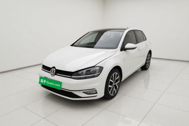 Ojetý Volkswagen Golf 2020 Zhiai Edition 280TSI DSG Comfort Model