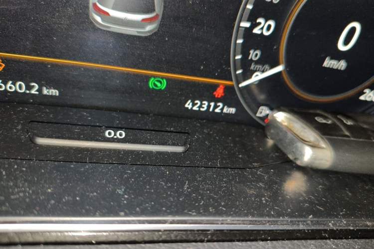 Used Volkswagen Golf 2020 Charming Edition 280TSI DSG R-Line Odometer Close Up