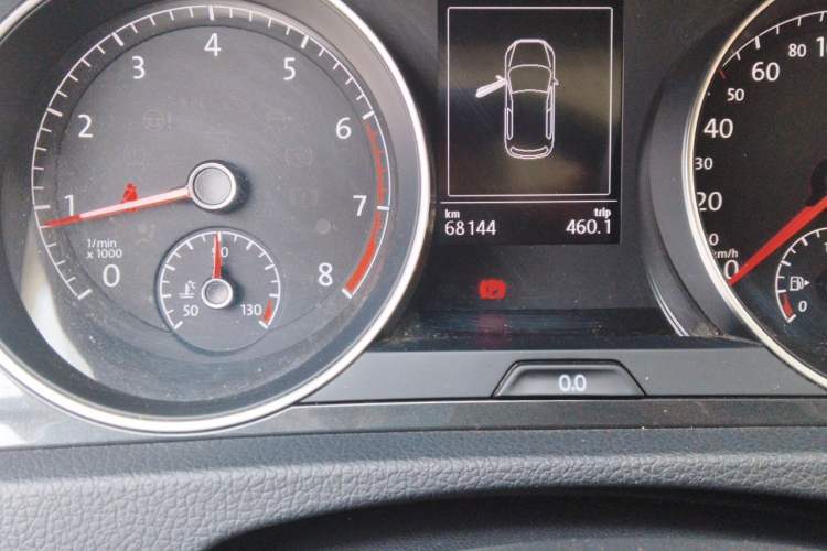 Used Volkswagen Golf 2020 280TSI DSG Comfort Version Odometer Close Up