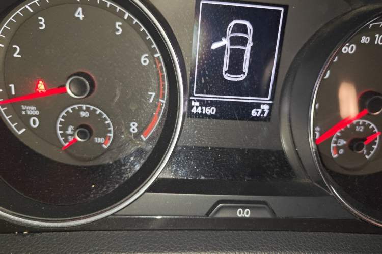 Used Volkswagen Golf 2020 Zhiai Edition 280TSI DSG Comfort Model Odometer Close Up