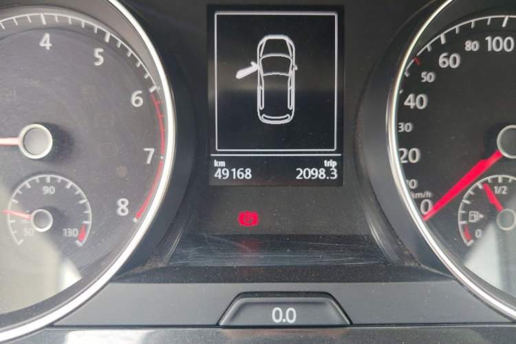 Used Volkswagen Golf 2020 Zhiai Edition 280TSI DSG Comfort Model Odometer Close Up