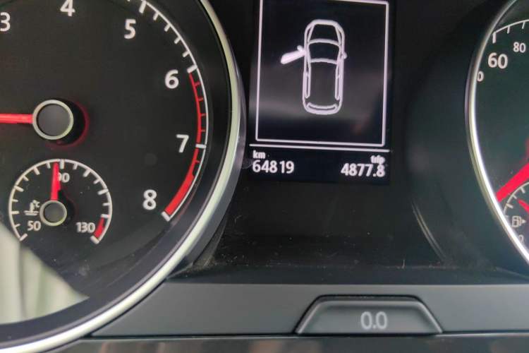 Used Volkswagen Golf 2020 Zhiai Edition 280TSI DSG Comfort Model Odometer Close Up