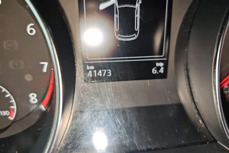 Used Volkswagen Golf 2020 Zhiai Edition 200TSI DSG Comfortable & Ambitious Version Odometer Close Up