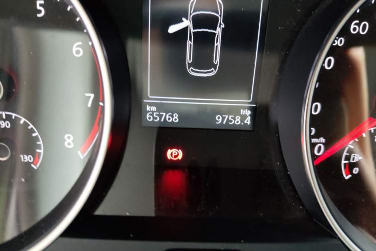 Used Volkswagen Golf 2020 Zhiai Edition 280TSI DSG Comfort Model Odometer Close Up