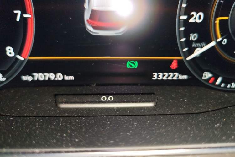 Used Volkswagen Golf 2020 Zhiai Edition 280TSI DSG Luxury Model Odometer Close Up