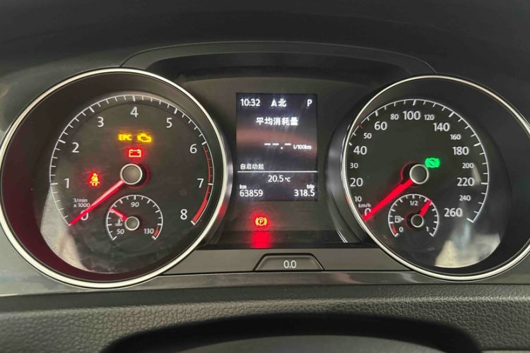 Used Volkswagen Golf 2020 200TSI DSG Comfortable and Ambitious Edition Odometer Close Up