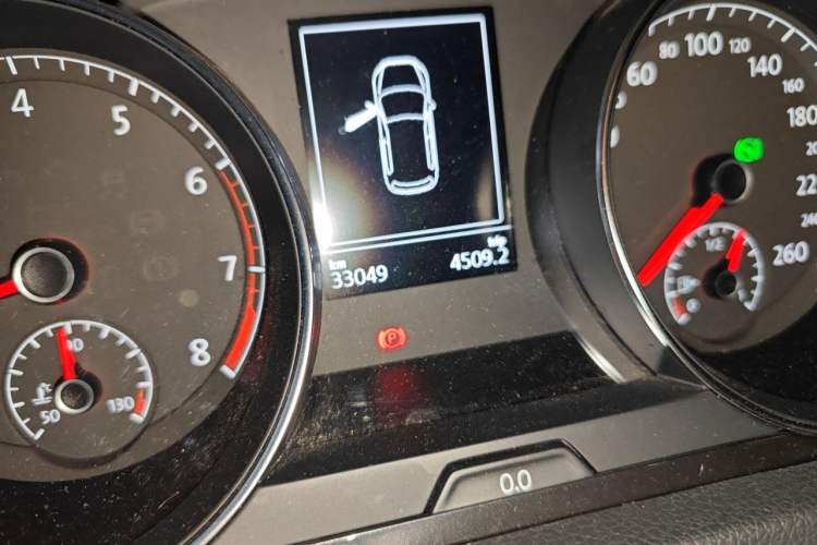 Used Volkswagen Golf 2020 280TSI DSG Comfort Version Odometer Close Up