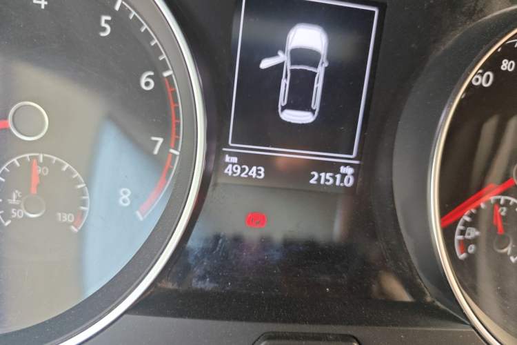 Used Volkswagen Golf 2020 200TSI DSG Comfortable and Ambitious Edition Odometer Close Up