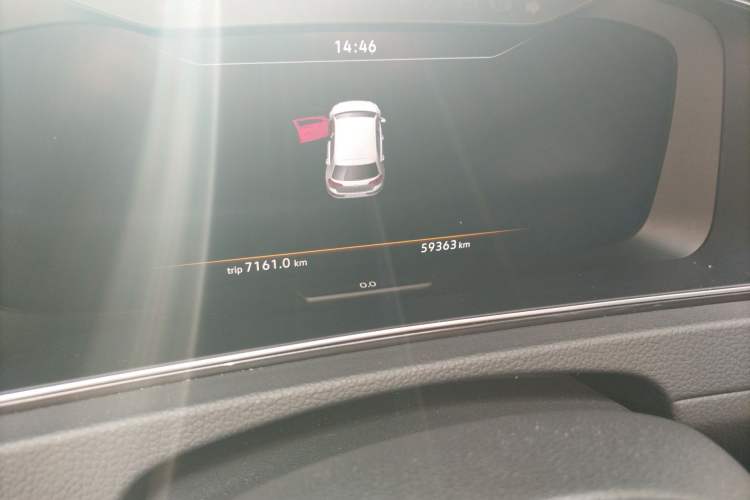 Used Volkswagen Golf 2020 Zhiai Edition 280TSI DSG Luxury Model Odometer Close Up
