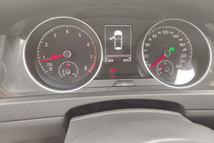 Used Volkswagen Golf 2020 Zhiai Edition 280TSI DSG Comfort Model Odometer Close Up