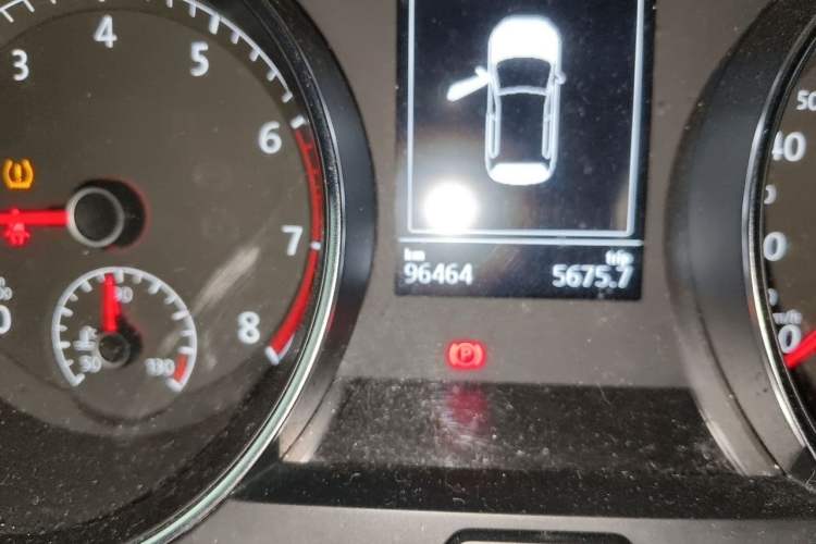 Used Volkswagen Golf 2020 280TSI DSG Comfort Version Odometer Close Up