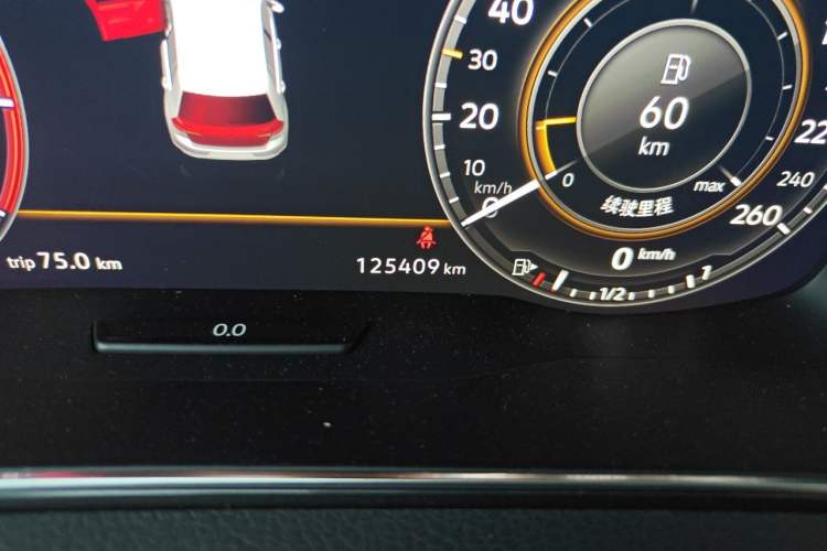 Used Volkswagen Golf 2020 280TSI DSG Luxury Edition Odometer Close Up