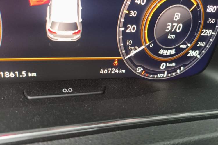 Used Volkswagen Golf 2020 280TSI DSG Luxury Edition Odometer Close Up