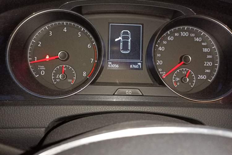 Used Volkswagen Golf 2020 280TSI DSG Comfort Version Odometer Close Up